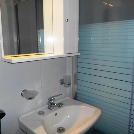 Milos Apartmán