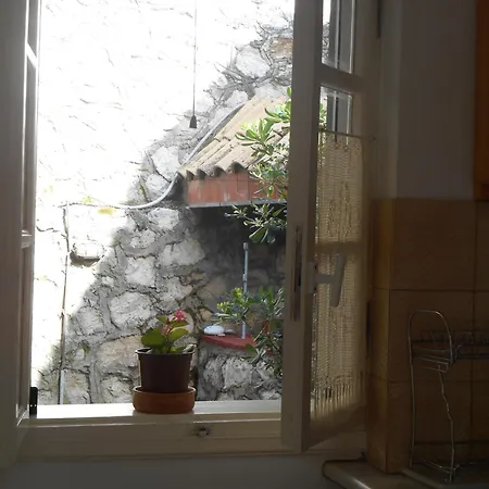 Milos * Áyios Nikítas